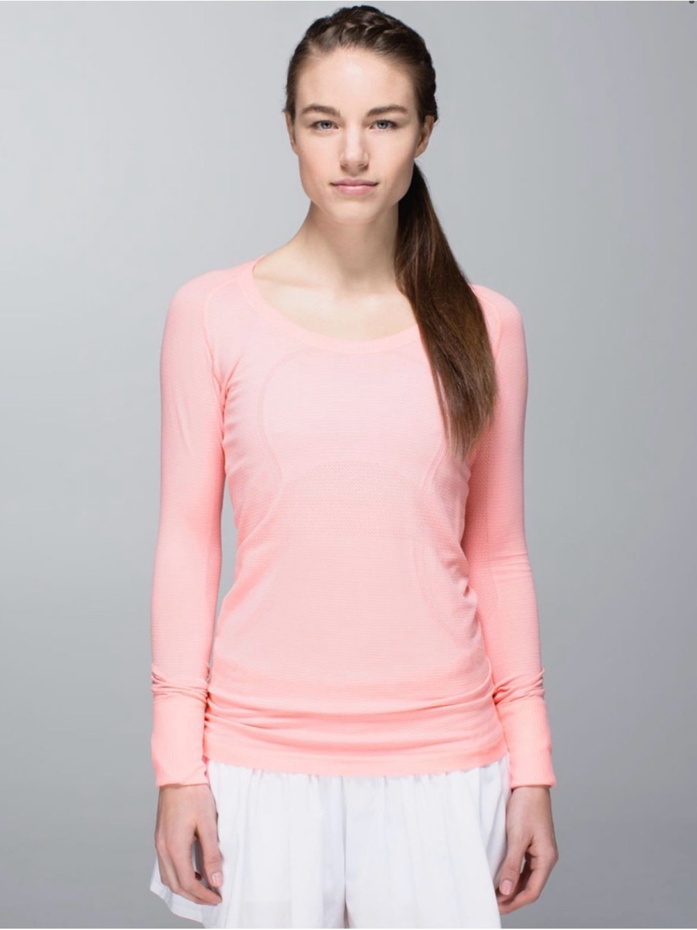 Lululemon Run: Swiftly Tech Long Sleeve Scoop Size 6 Bleached Coral